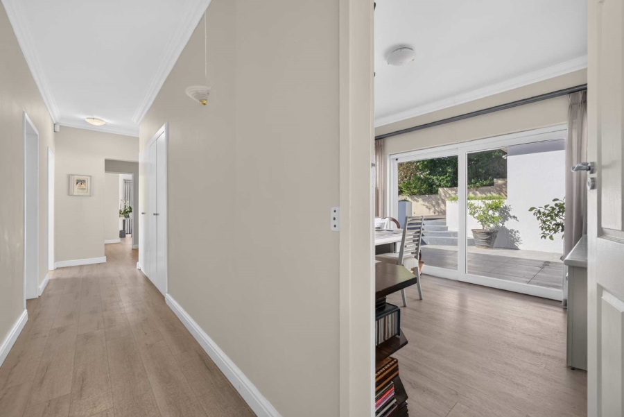 4 Bedroom Property for Sale in Camps Bay Western Cape